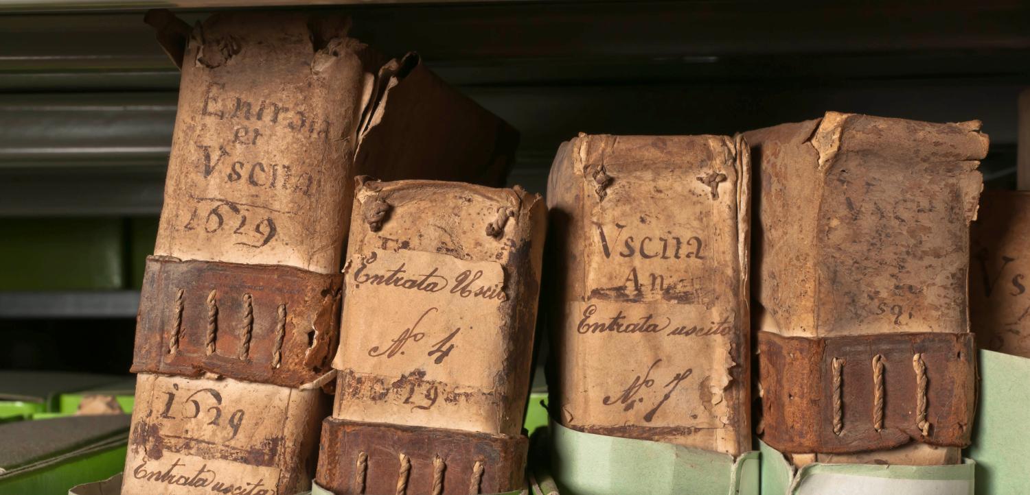 immagine documenti e libri antichi